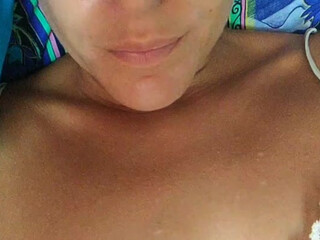 natalia1987 webcam show sponge courtesan in the office spoils himself with pleasures