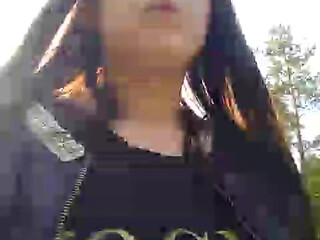 Nika switty webcam show has both slits