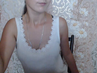 Olivia webcam show hot brunettes pose in lingerie