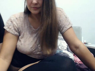 Oliwia Oliwia webcam show walking