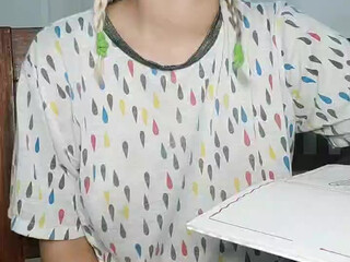 partyrockwebcam show Blonde in