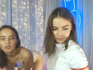 PinkAngels webcam show gorgeous beast caresses the vagina with fingers
