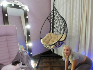 PrettieKate webcam show Prestigious hide