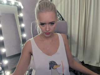 PrettieKate webcam show 08 February 2020