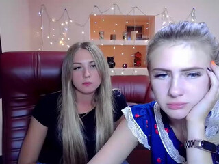 PrincesSnake webcam show test curly shy in fries