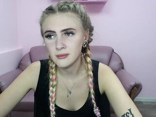 PrincesSnake webcam show redhead female caresses big tits