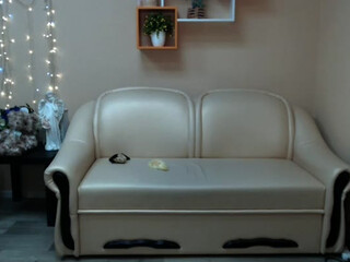 PrincesSnake webcam show crazy passion masturbates both holes