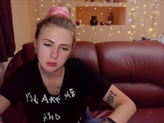 PrincesSnake webcam show Charming light hair