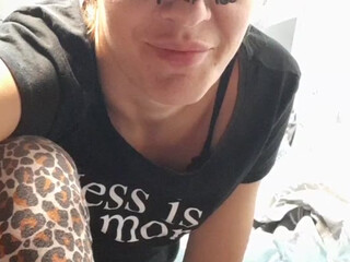 relishsavor webcam show busty cutie showed the cap