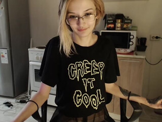 RoxyRaid webcam show phenomenal bitch praised tits