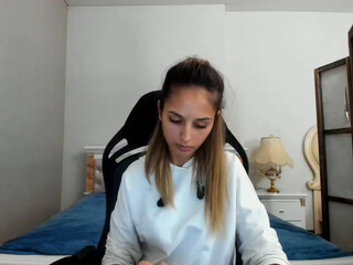 Ruletka webcam show Adorable girl