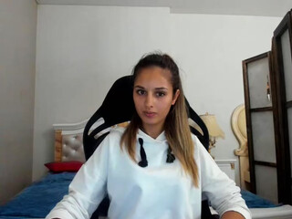 Ruletka webcam show impressive girls show pussies
