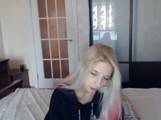 SabrineFuerte webcam show knot