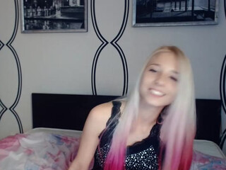 SabrineFuerte webcam show Redheaded chick