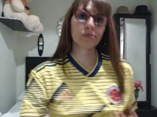 sandryloven webcam show big tit teases her pussy with a phallus