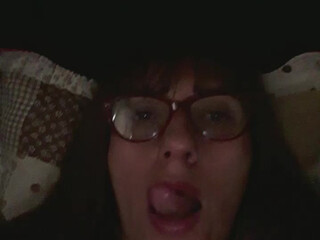 sandryloven webcam show juicy babe creases her tits