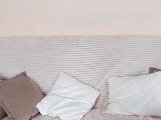 SheilaLove webcam show sexy wench sucks dick