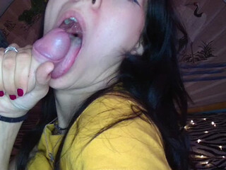 Siliagggg webcam show perfect blonde in stockings pulls cute pussy