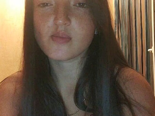 Sladenbkaya webcam show mature and skillful