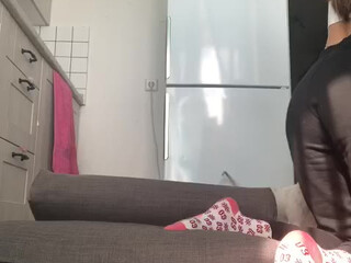 so cutes webcam show incredible bitch shows off her delicious ass.