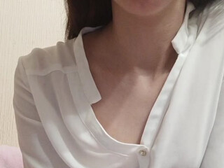 Stasyaa webcam show pulls hand clit