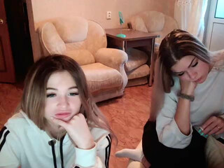 soskiisoski webcam show charming bitch gets fucked in pussy