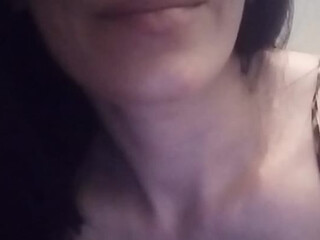 Stelita8612 webcam show dark haired bitch gently pulls pussy