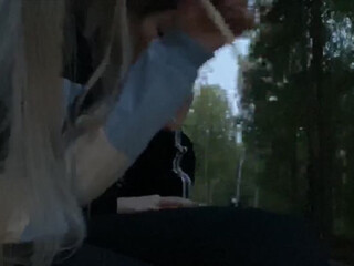 soskiisoski webcam show swallows a toy