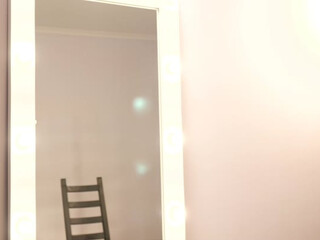 StellaStephan webcam show shows off her milking