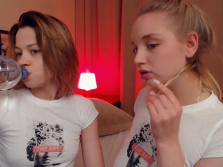 sweetyhunter webcam show naughty passion caresses shaved pussy