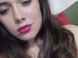 TaraRid webcam show Cute brunette