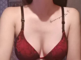 Tigirs13 webcam show naughty bitch posing nude