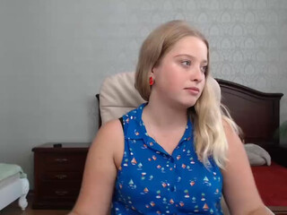 Timosh and co webcam show Sultry lady