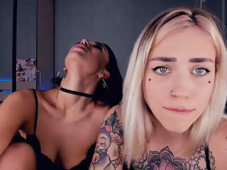 TonsyKaprina webcam show busty schoolgirl fingering pussy