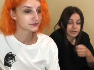 TreshGirls webcam show beautiful bitch shows shaved holes
