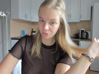 WonderMama webcam show slutty granny