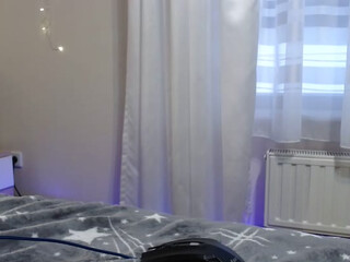 xkirax webcam show naughty skin posing in lingerie