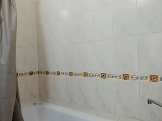 WonderMama webcam show lush woman