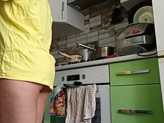 yyuulliiaaa webcam show creature