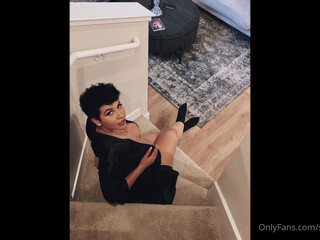 stephmurves_Thank onlyfans hot hottie sucking dildo