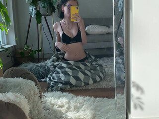 babygirlstormy onlyfans show with an attractive black hair