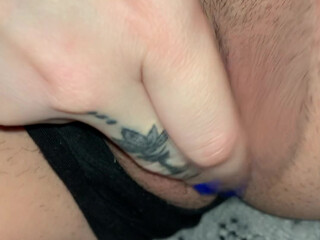 tokyounrated onlyfans mature slut jerking juicy pussy