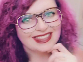 maturebustymilf onlyfans mature chick pulls pussy