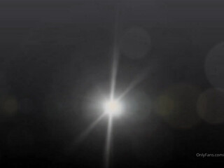 carriemoon onlyfans lustful bitch gently masturbates cunt