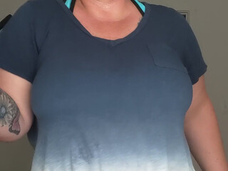 bustykrisann onlyfans cute bitch masturbates with a vibrator