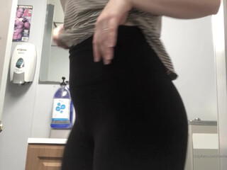 bettie_bondage onlyfans crazy latin latina fucked by dildo