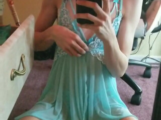 PersonalAptAmazontreeboa onlyfans a wonderful beast takes a shower