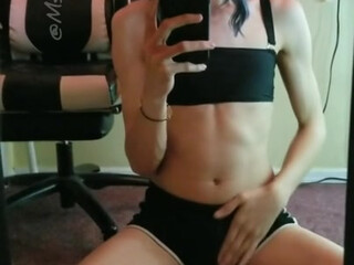 OnlyFans.MsTess. onlyfans great bitch wore a mask and fucks with a toy