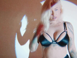 vickyaisha onlyfans fiercely jerking off her fat pussy