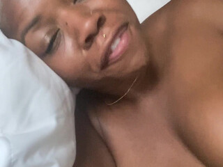 queensavagedoll_Dare onlyfans slim model furiously fucking cunt